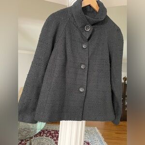 Briggs New York women’s size 16 textured , silver metallic datail black Jacket.